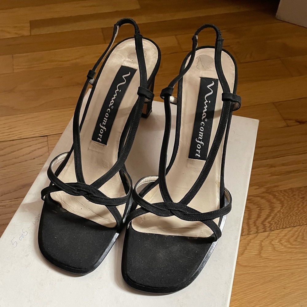 Nina comfort black strappy sandals
